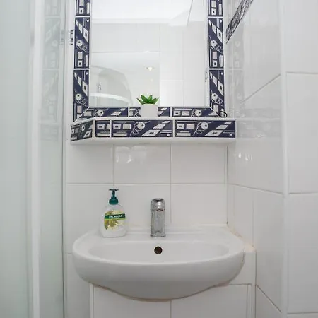 Apartament Lovely One Bedroom Nové Zámky